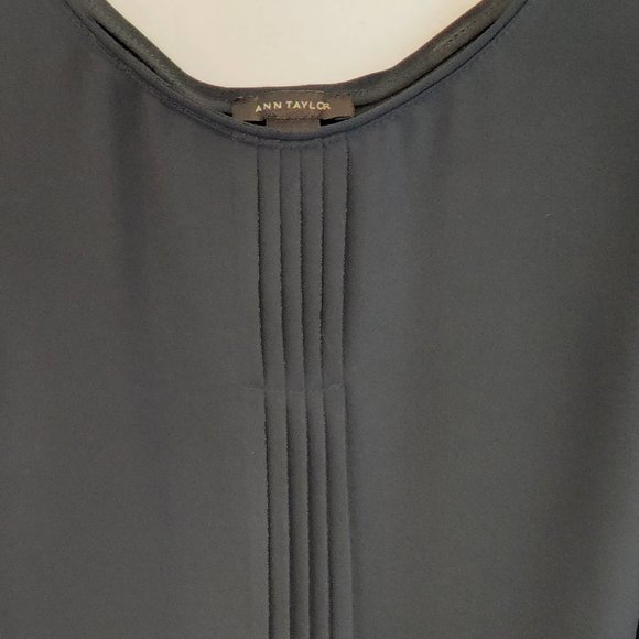 Ann Taylor pleat front sleeveless shell, Size S, NWT - Picture 2 of 5